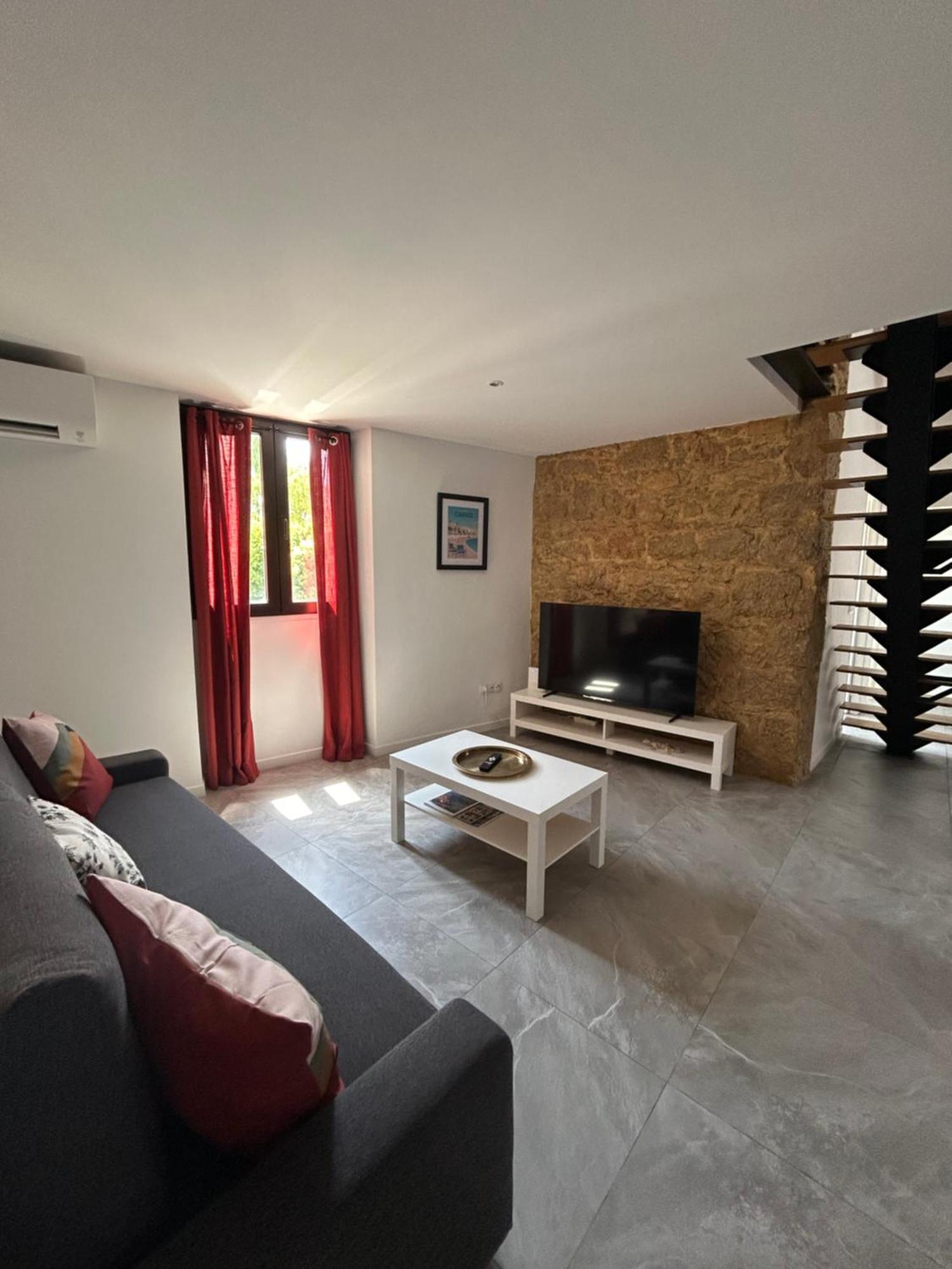 Residence "A Torbia" , 4 Appartements De 2 A 6 Personnes La Turbie Rom bilde